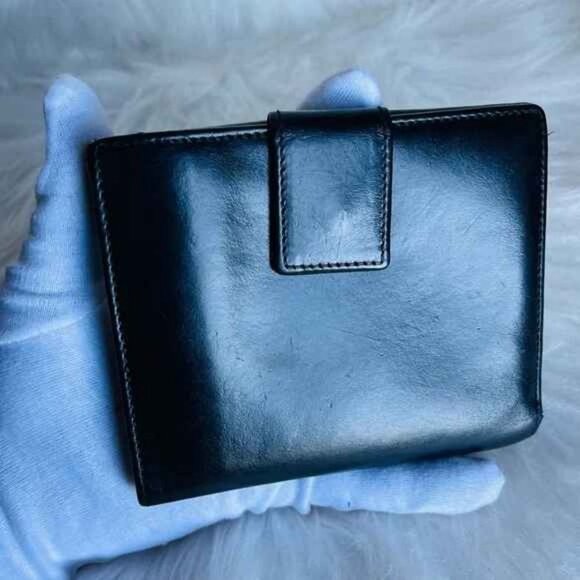 Authentic Vintage Gucci Leather Bifold Wallet - Picture 4 of 13